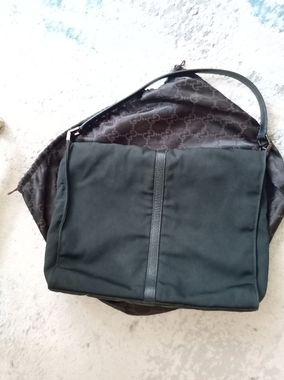 Gucci Black Canvas Jackie Shoulder Bag with Leather Trim - Picture 2 of 15